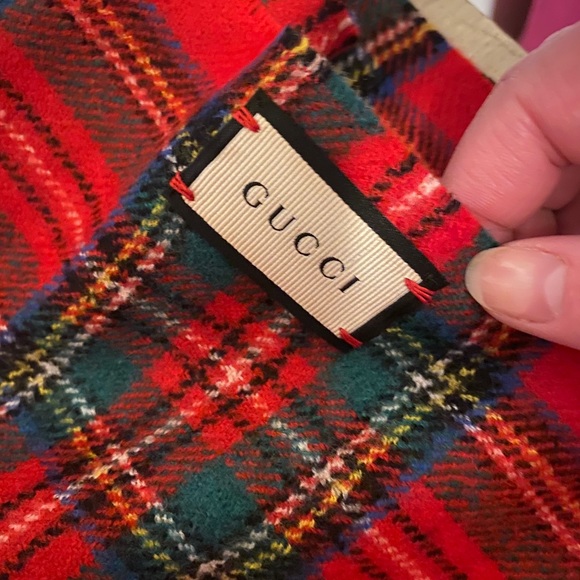 Gucci Bee Plaid Wool Scarf Unisex. Like New. - Picture 11 of 15